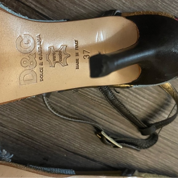 Dolce & Gabanna Sandals - Picture 4 of 12